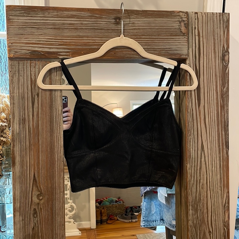 Crop tank